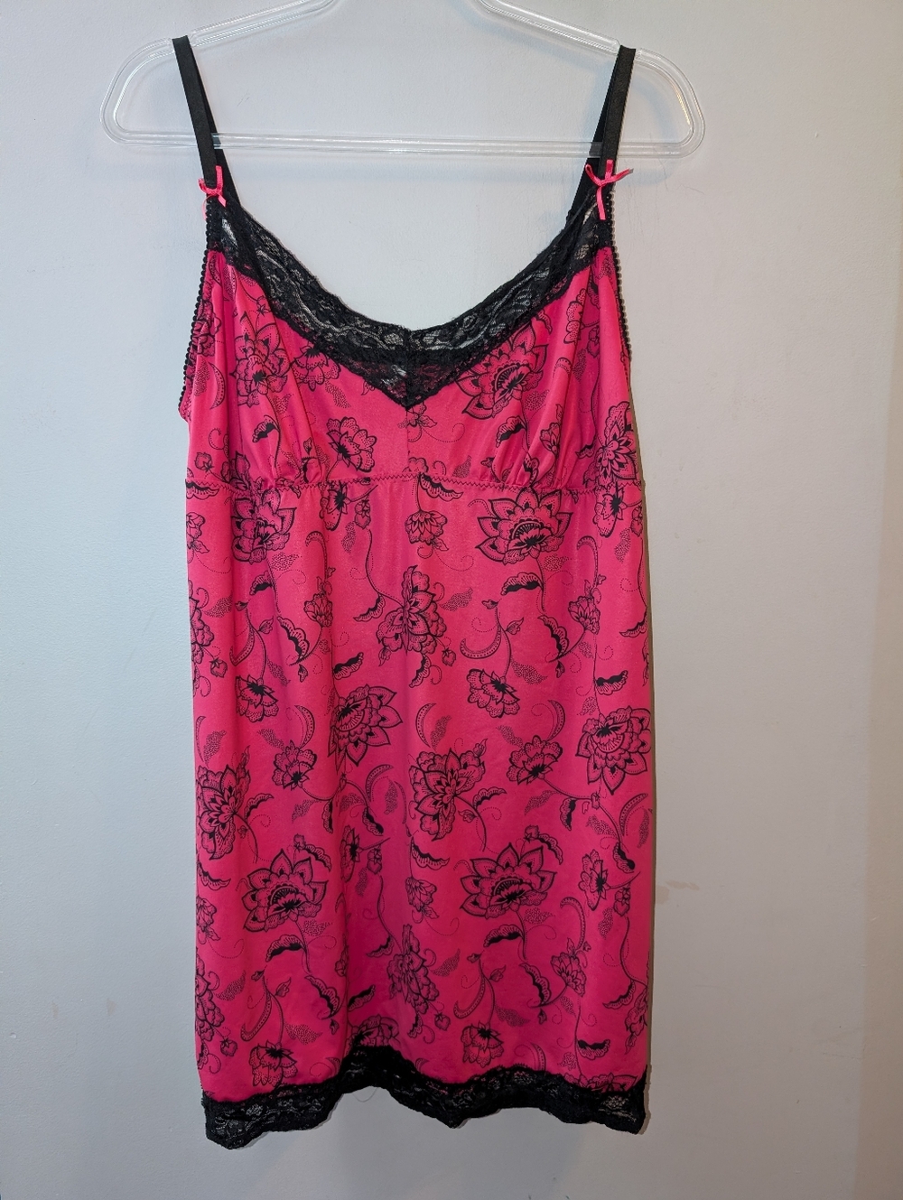 Delta Burke Hot Pink Floral Chemise with Black Lace Trim Women's Plus Size 3X